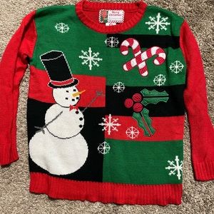 SOLD*8 for $50🌼Christmas sweater